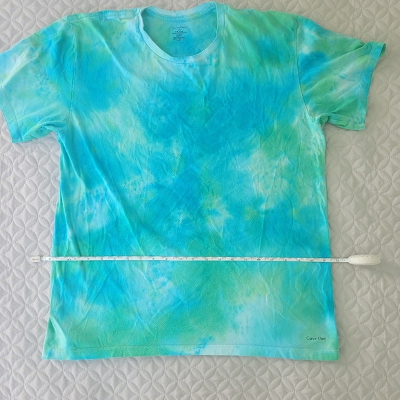 Large Calvin Klein Blue Green Tie Tyed T-Shirt - Picture 5 of 10